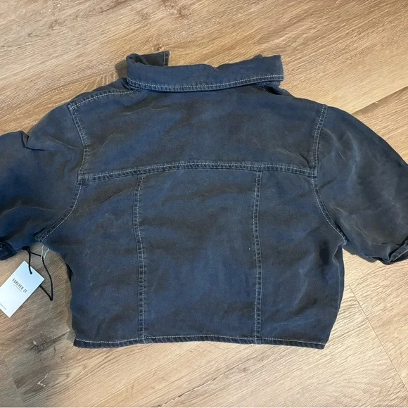 Forever 21 Black Cropped Jacket with Contrast Stitching - Picture 2 of 3